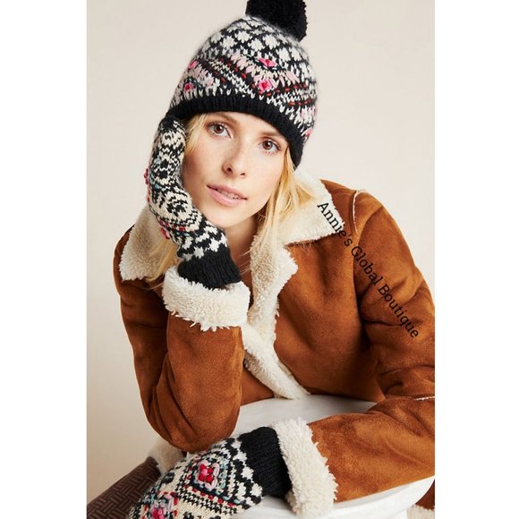 Anthropologie Accessories - HTF NWT ANTHROPOLOGIE French Knot Telluride Beanie